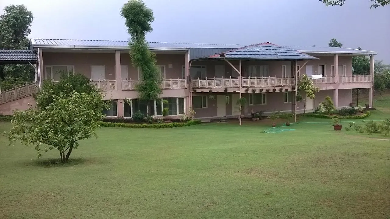 Aravali Hill View Estate Villa Gurgaon Farm stay