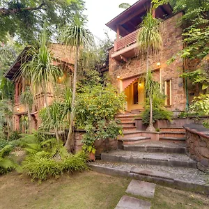 Hostie Chinar Haveli - Heritage With Pool, Gurgaon