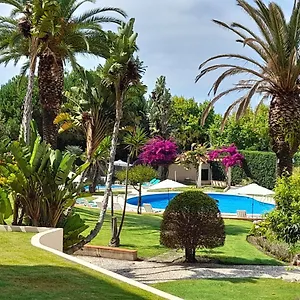 apt-luxury-near-town-marina.hotels-lisbon-portugal.com/