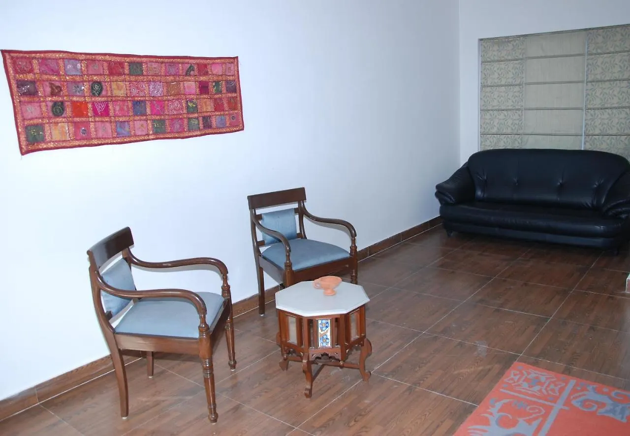Vila Aravali Hill View Estate Gurgáon 0*,